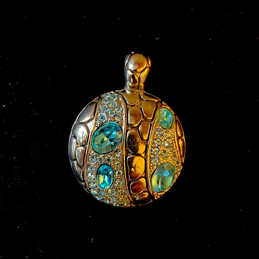 Beautiful Silver Necklace Pendant turquoise Stone